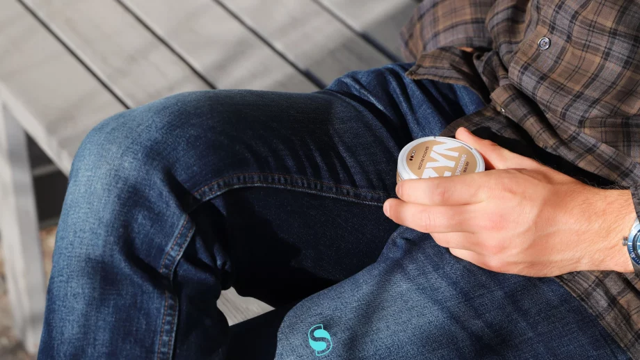 Do nicotine pouches contain nicotine?